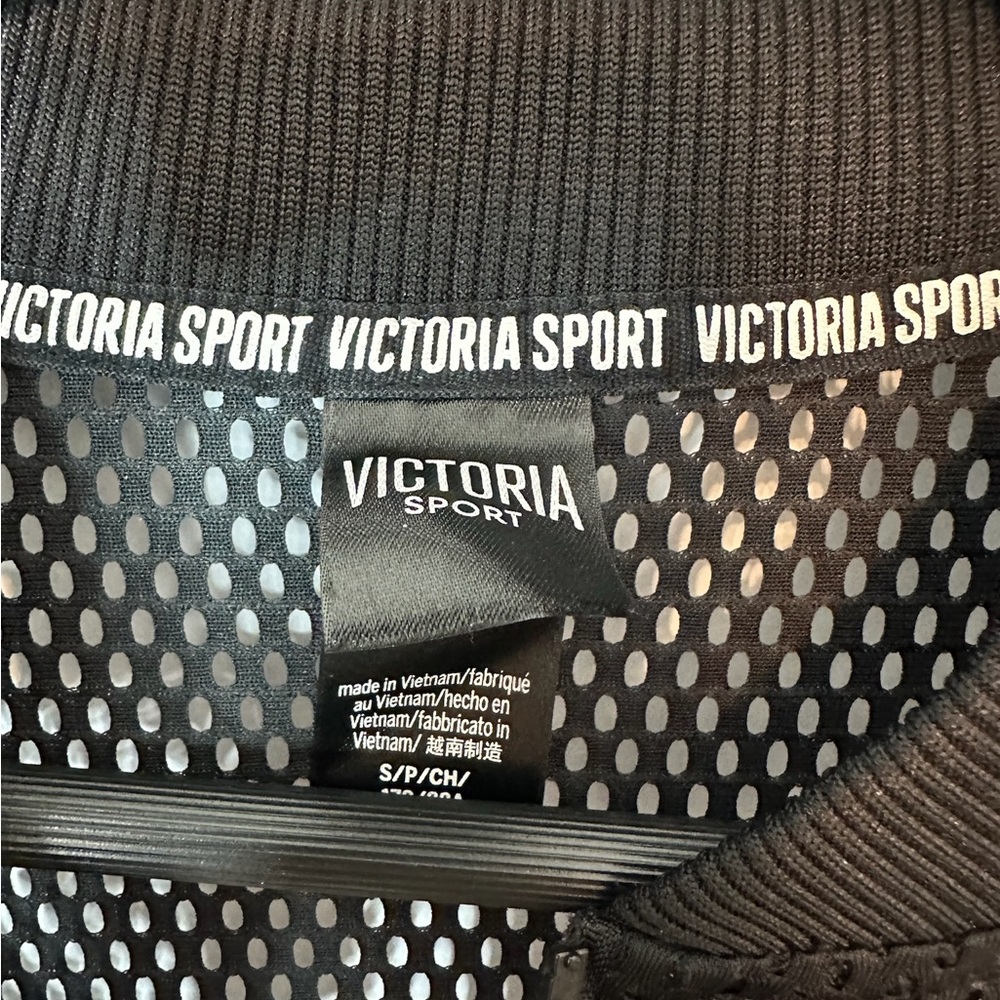 Victoria’s Secret Sport Y2K Black Mesh Bomber Jacket Size Small
Workout Baddie - Picture 8 of 11